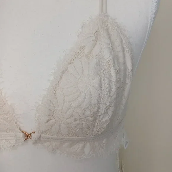 NWT Aerie Lace Triangle Bralette Ivory Size Medium - Picture 2 of 6